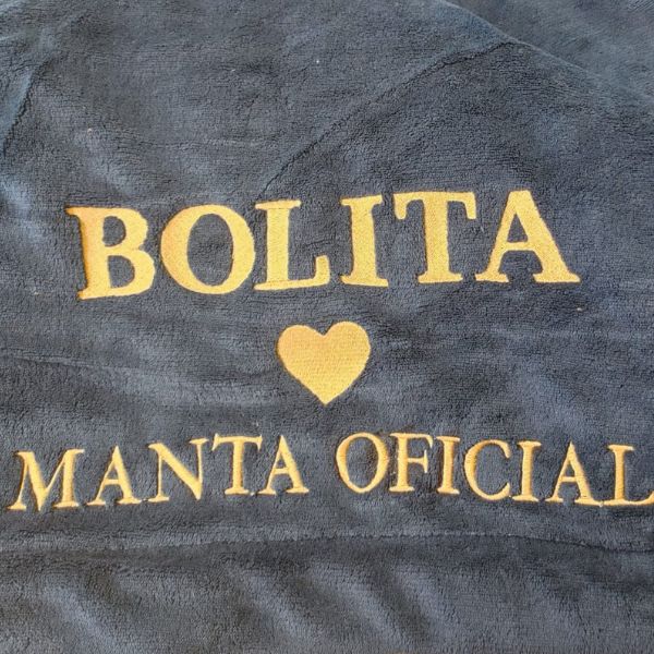 Manta personalizada com bordado